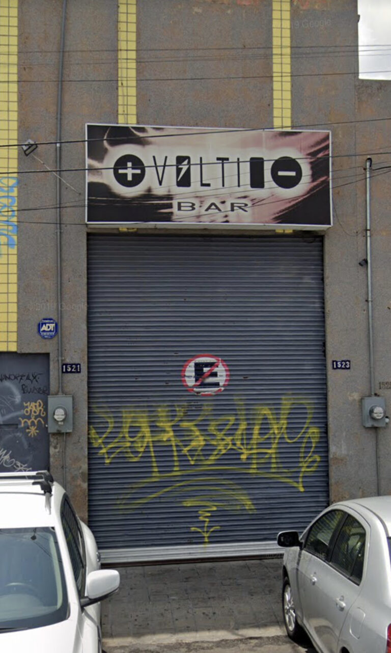 6E698612 2D34 413C 962D 178C500F2219 768x1283